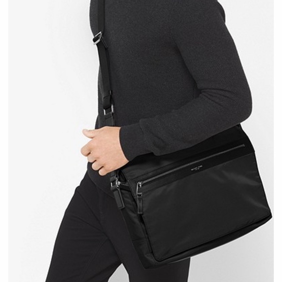 Michael Kors Other - 🌟MICHAEL KORS🌟MENS Kent Large Nylon Messenger